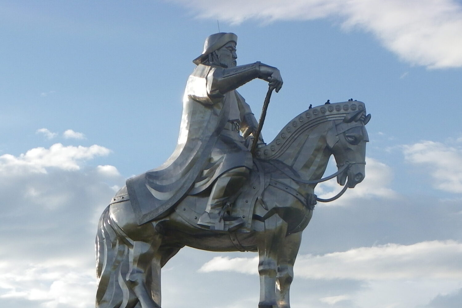 Chinggis khan statue at Tsonjinboldog