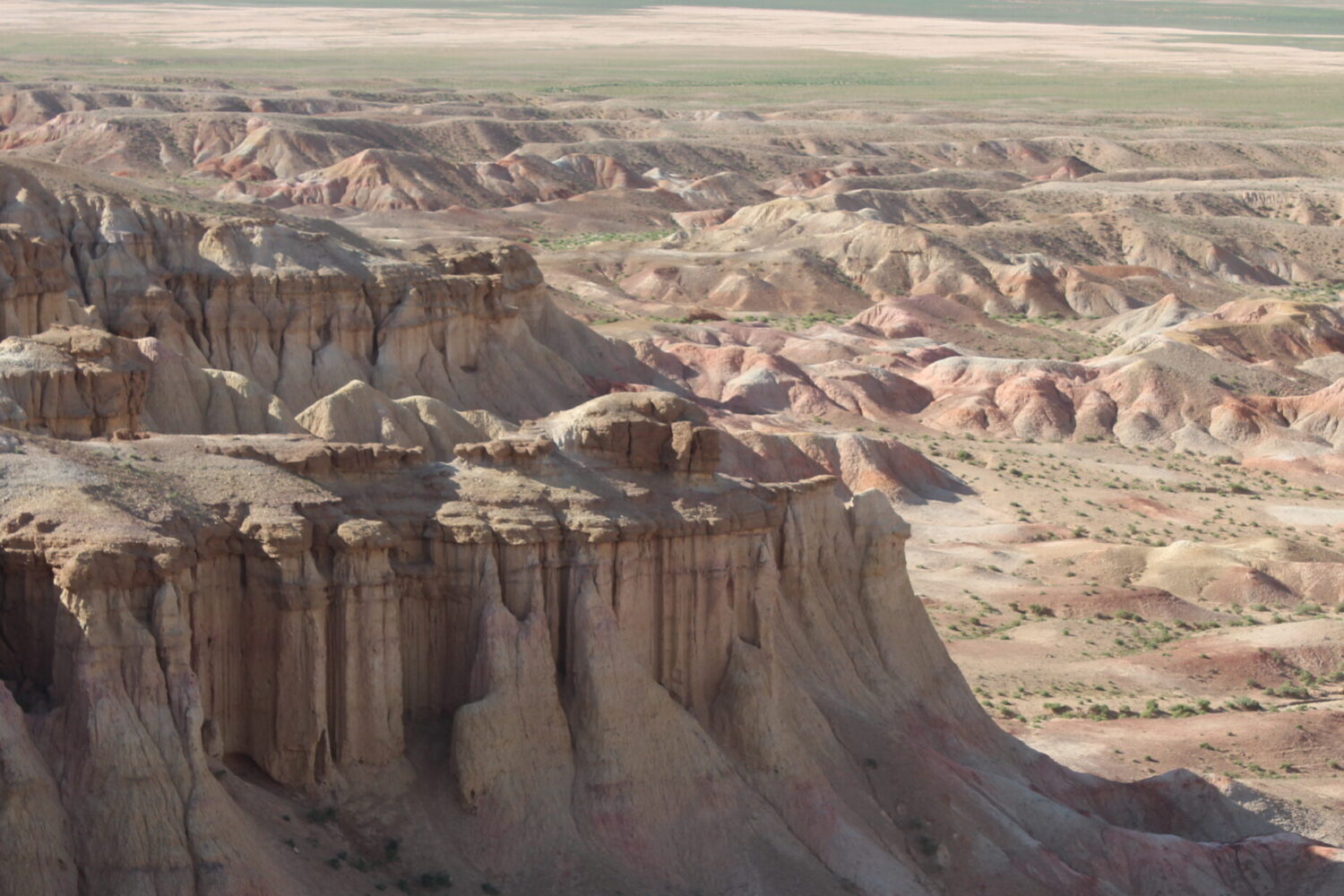 Tsagaan suvarga, white stupa