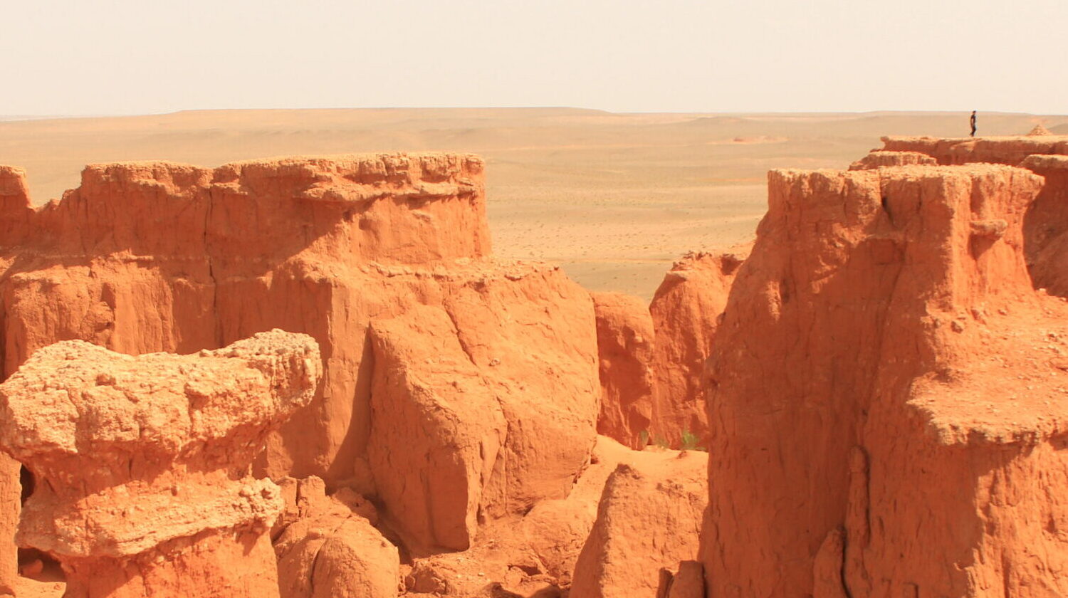 flaming cliffs, bayanzag dinosaur eggs