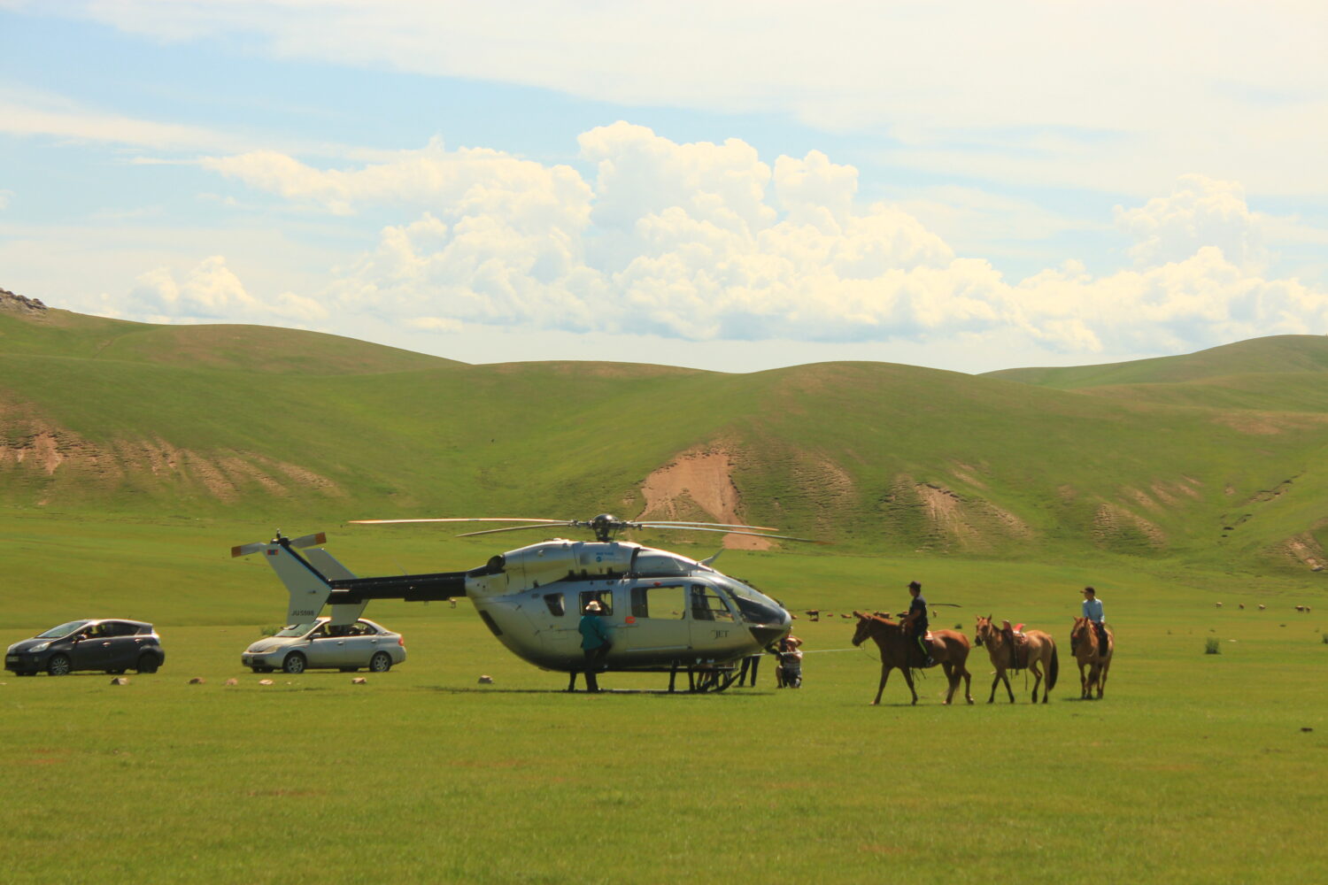 helicopter trips and rentals in Mongolia